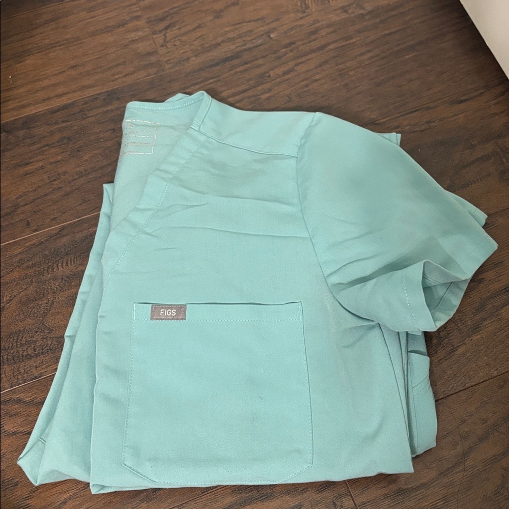 Figs Seaglass Scrub Top and Bottoms